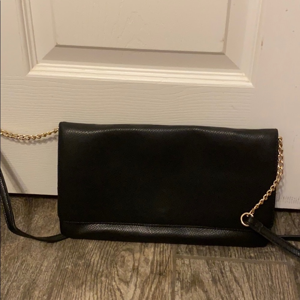 Black crossbody purse